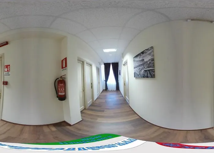 Casa Per Ferie Suore Domenicane Otel